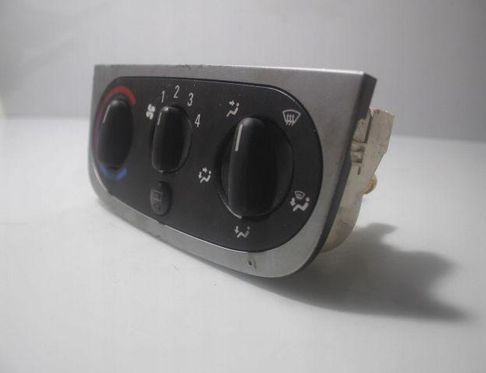 OPEL Corsa C (2000-2006) Climate Control Unit 32923182