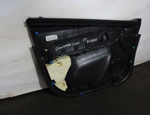 CHEVROLET Cruze 1 generation (2009-2015) Front Right Door Panel 32928087
