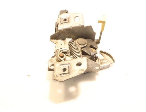 VOLVO V50 1 generation (2003-2012) Замок капота 32942609